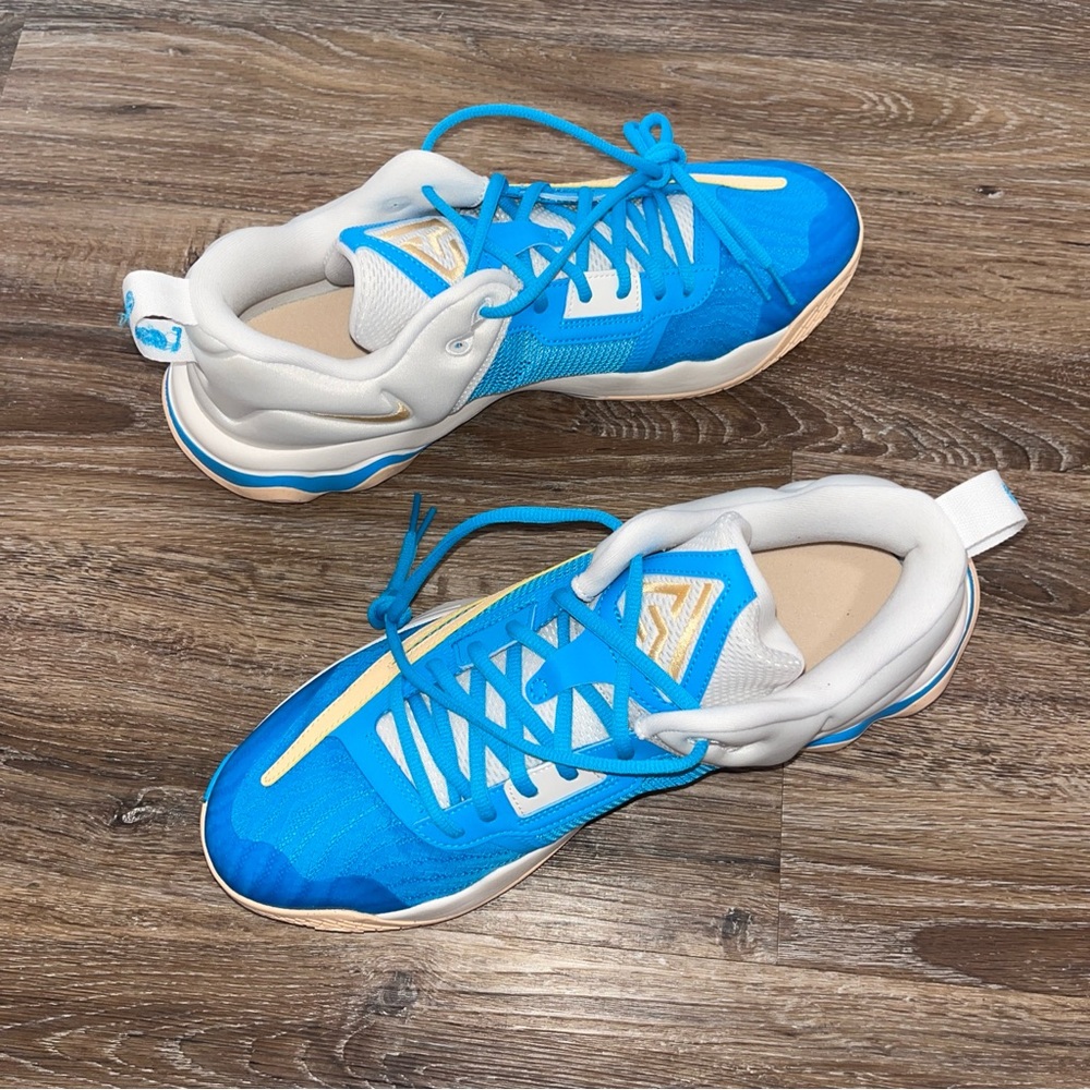 Nike Blue and Yellow Athletic Shoes - Picture 2 of 7